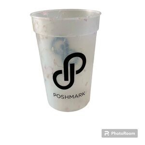 New Poshmark Plastic Cup White With Multicolor Confetti Effect New Never Used